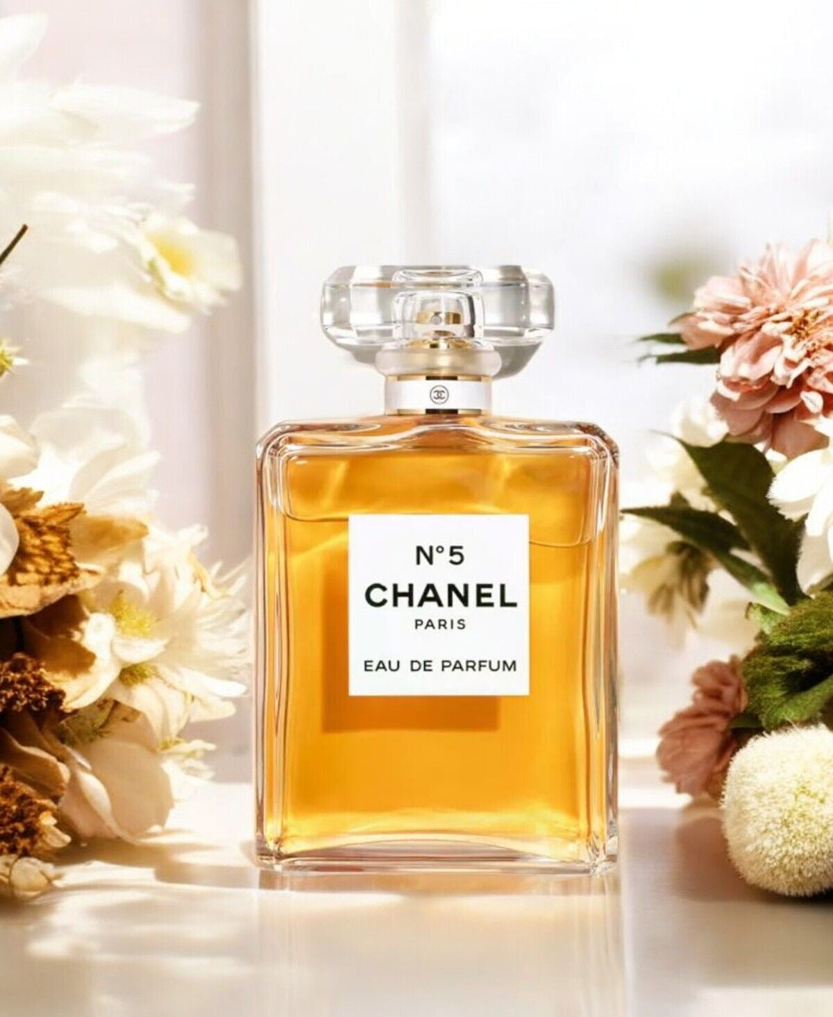 Chanel N°5 Eau de Parfum 100mL – Iconic Feminine Luxury