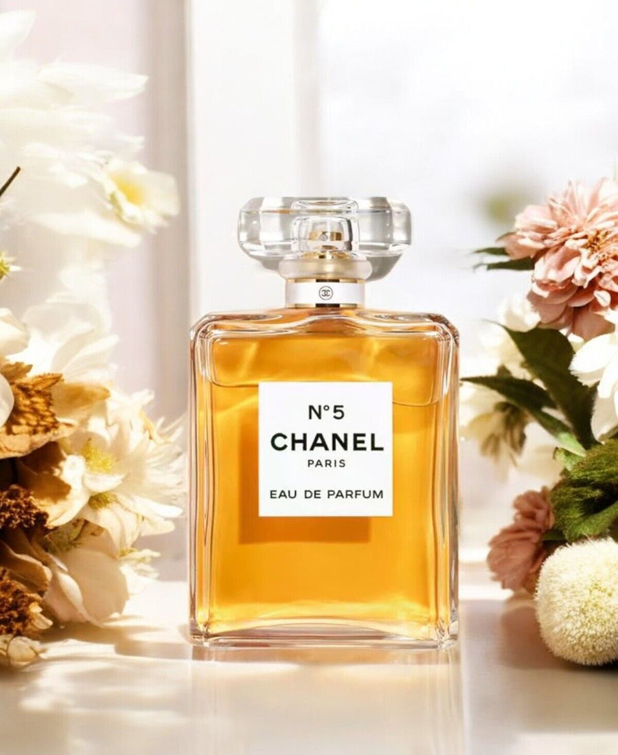 Chanel N°5 Eau de Parfum 100mL – Iconic Feminine Luxury